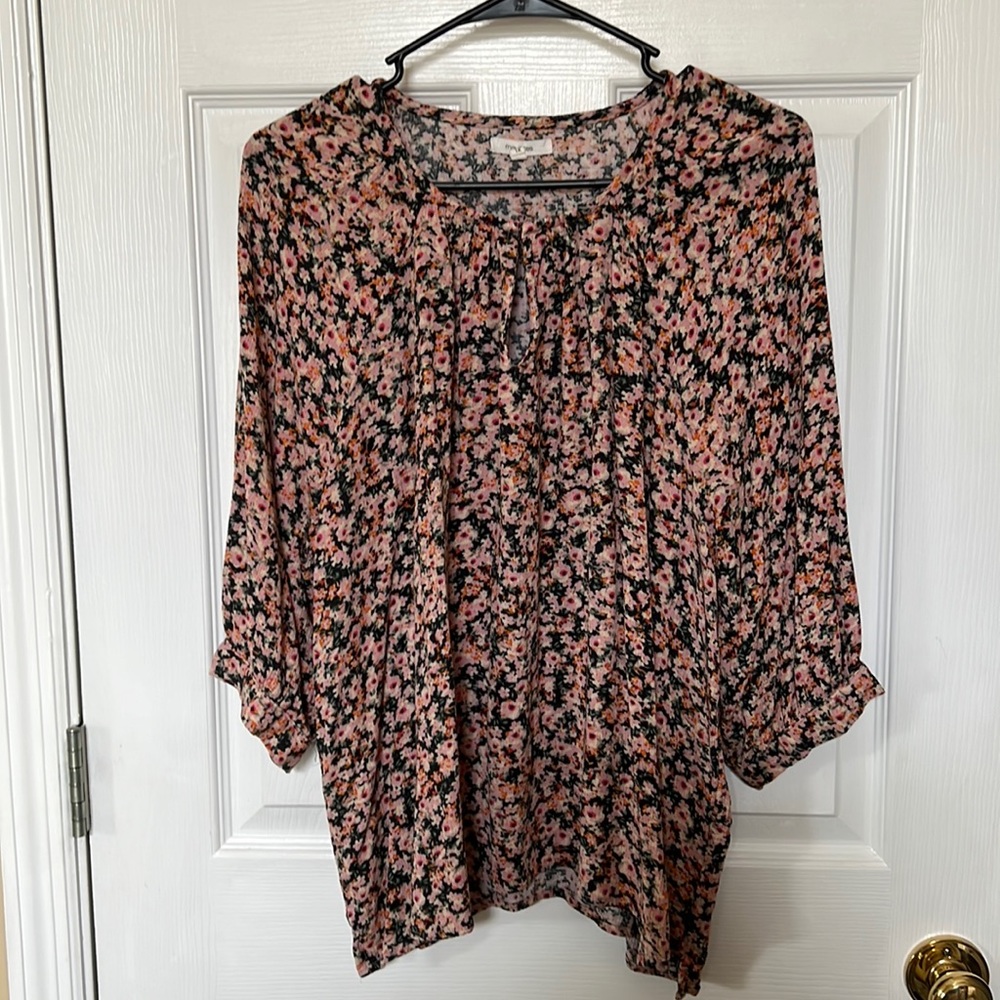 1x Maurice’s blouse